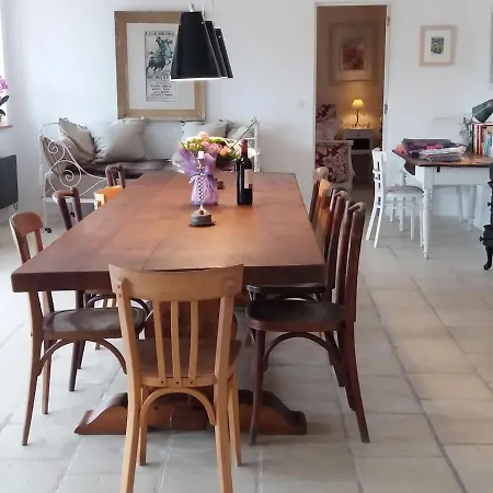 فيلة La Chapelle - Private Heated Pool, Village Centre